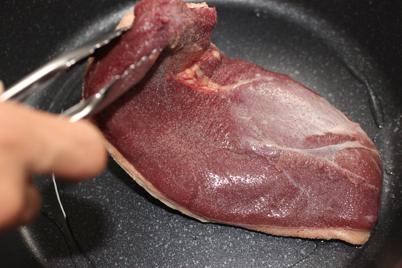 タイ産鴨肉ステーキカット 約220g×2パック　●